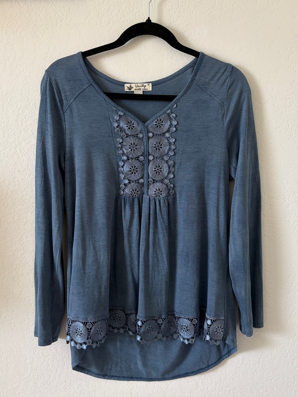 UNITY WORLD WEAR Dusty Blue Crochet Lace Boho Peasant Top Long Sleeve Babydoll M